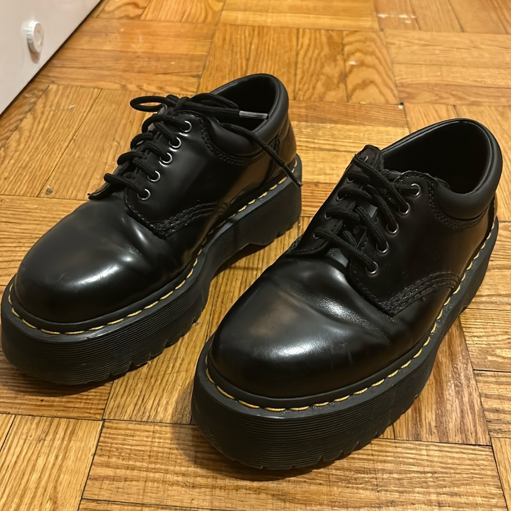 Doc Marten 8053 leather platform’s (Great Condition)